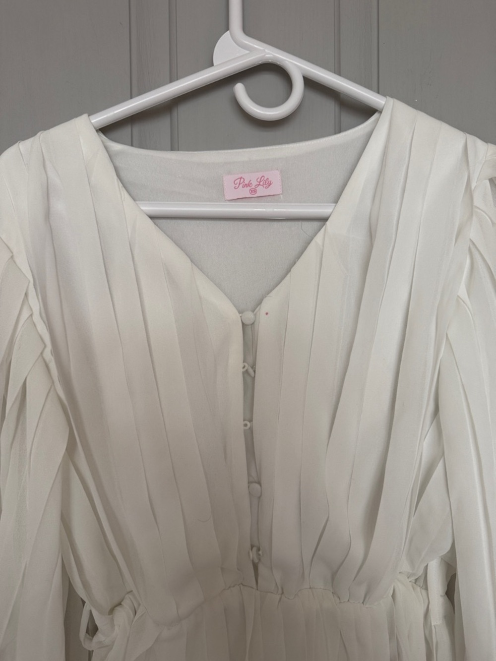 Pink Lily White Pleated Button-Front Romper - Picture 2 of 4
